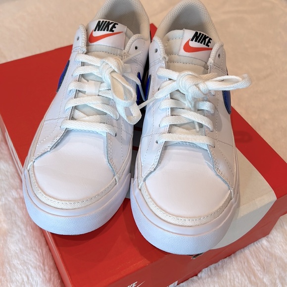 💙Nike Court Legacy (GS) Royal Blue/White Size 4Y Unisex in Like New Condition! - Picture 6 of 8